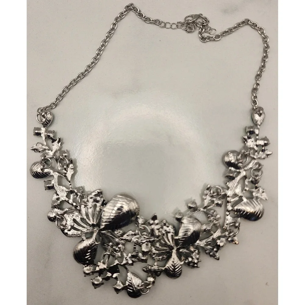 Green Crystal Floral Bib Butterfly  Necklace  Earring Set Silver Tone